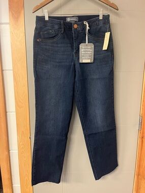 Democracy Slim Straight “ab” technology size 8